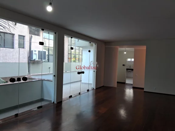 Imagem Casa Sobreposta Alta em Santos no Embaré com piscina, 3 dormitórios, dependência de empregada, uma suíte a venda por R$ 2.000.000,00