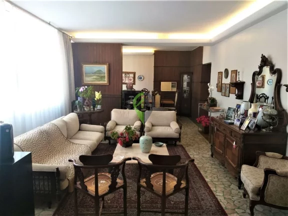 Imagem Apartamento clássico no Gonzaga em Santos com vista lateral para o mar!