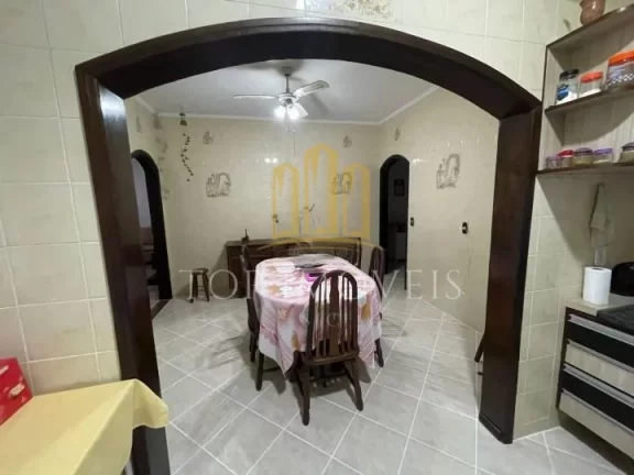Imagem Linda Casa térrea de lote inteiro Localizada no Bosque dos Eucaliptos 3 dormitorios Suite Churrasqueira Portao Eletronico