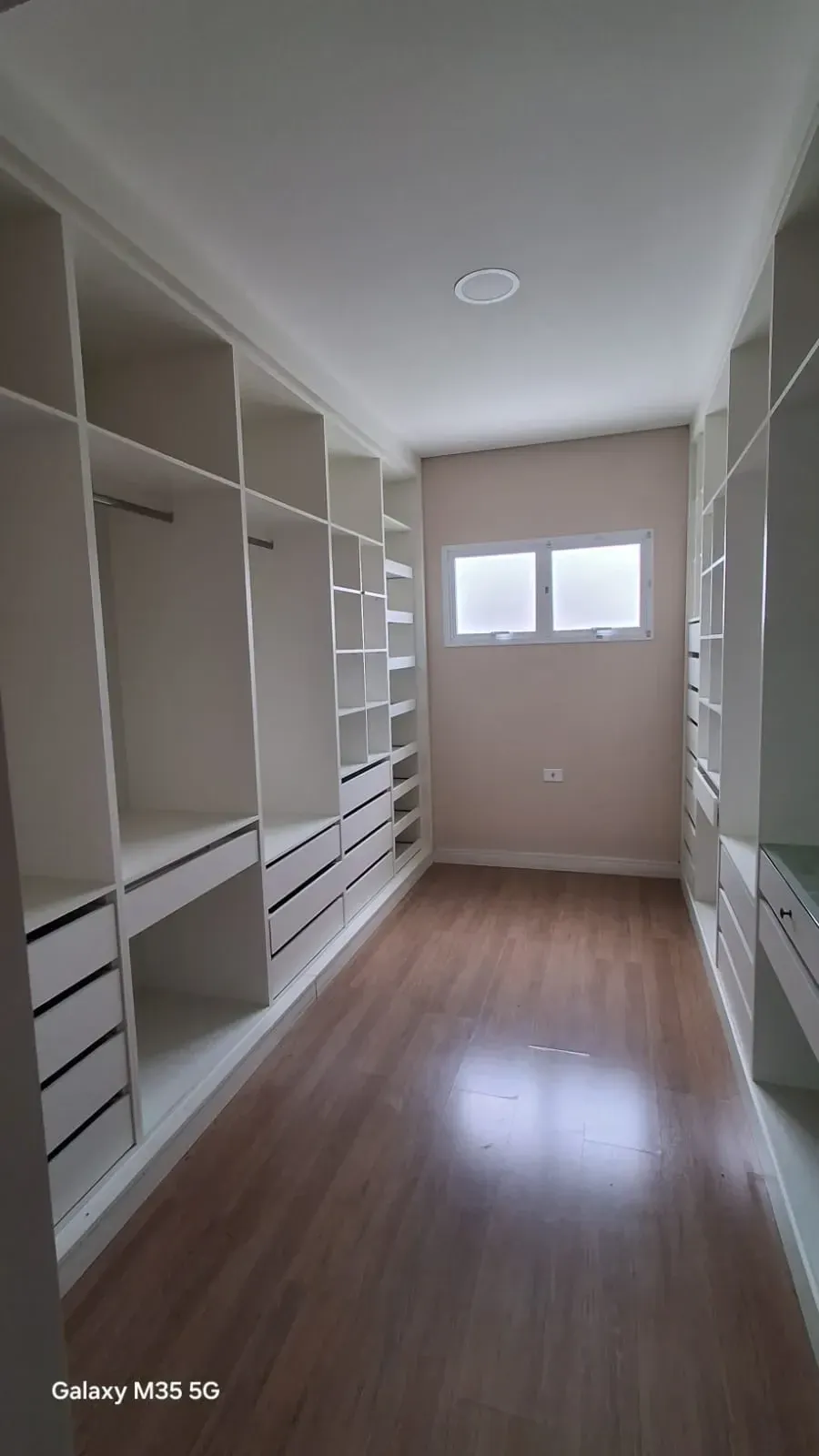 Imagem Sobrado com 3 Quartos à Venda, 217 m² em Jardim dos Ipês - Suzano