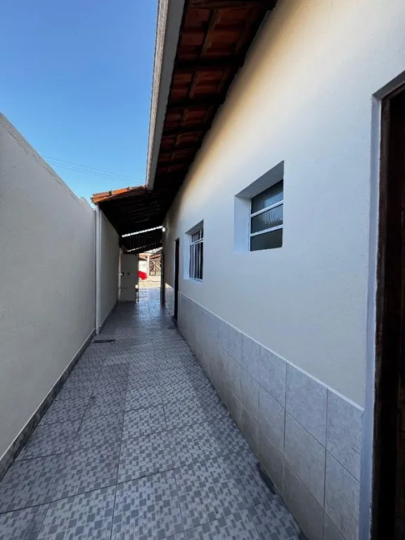 Imagem CASA COM 100,00 m² - GUILHERMINA - PRAIA GRANDE SP