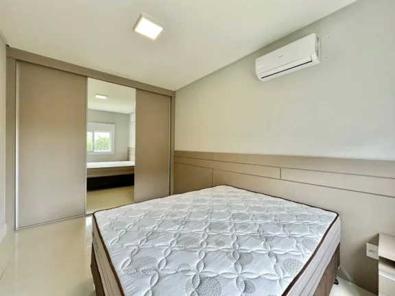 Imagem Casa em Condominio 4 Dormitórios - Bairro Arco Iris