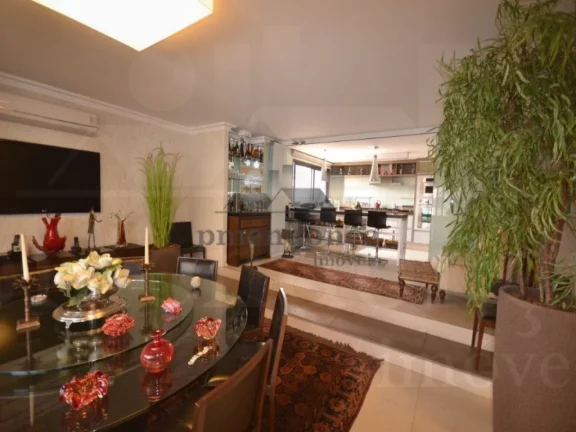 Imagem Magnífica cobertura em excelente localização!! Finamente decorada. No piso superior: cozinha amer...