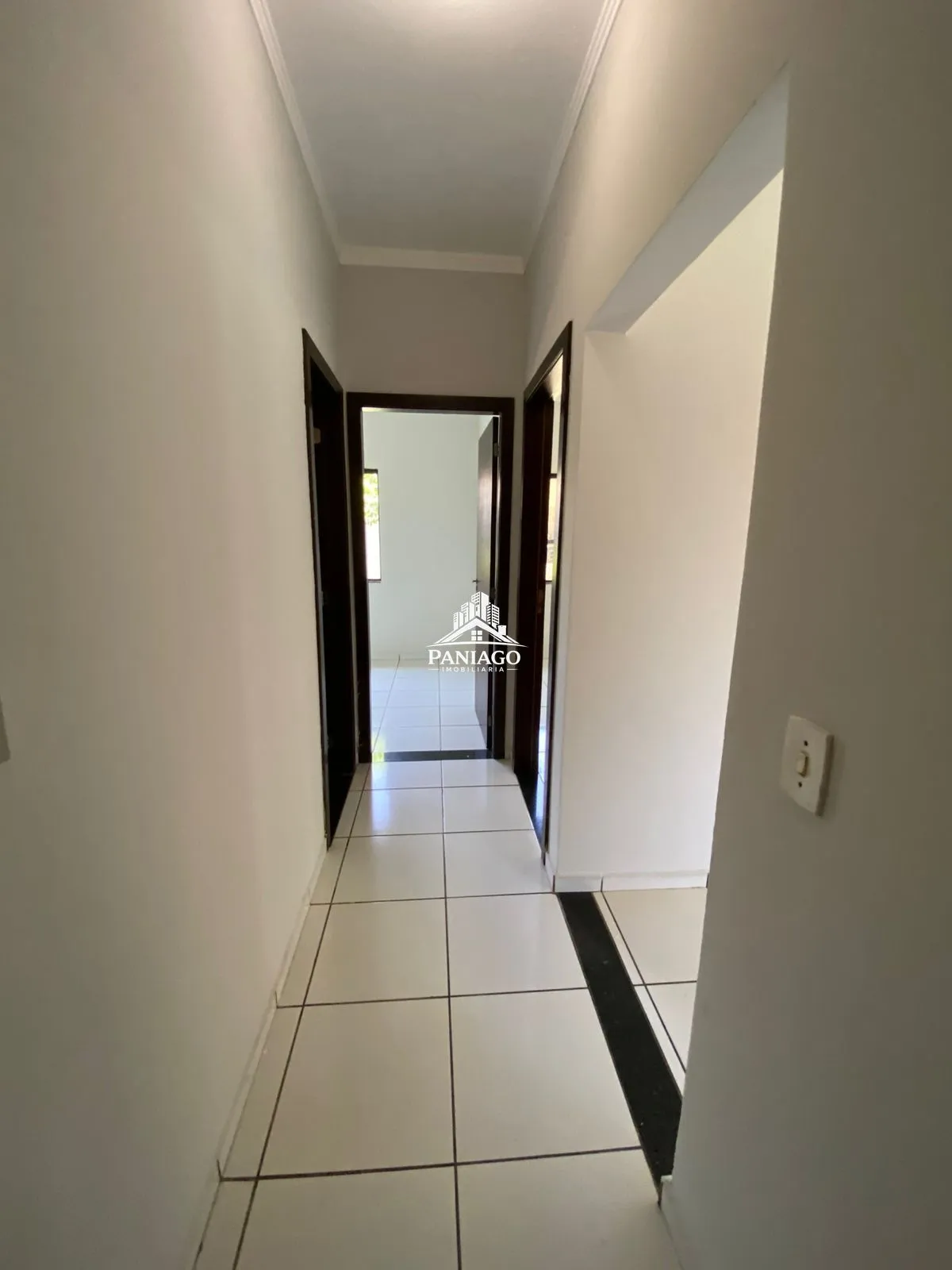 Imagem Casa à Venda no Condomínio Juliana em Várzea Grande - 3 Quartos e Energia Solar