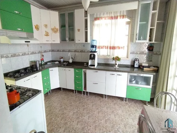 Imagem Casa a venda c/ amplo terreno, 05 quartos c/suíte no Santa Cândida/Boa Vista em Curitiba Pr