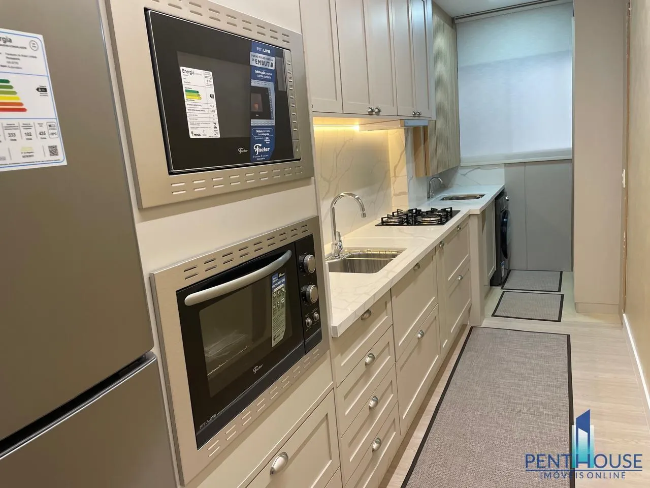 Imagem Apartamento Quadra Mar para Venda em Balneário Camboriú, CENTRO, 2 dormitórios, 1 suíte, 2 banheiros, 1 vaga