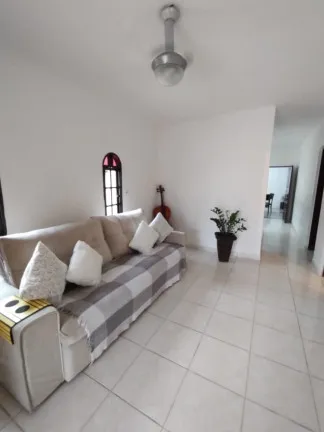 Imagem Casa com 3 Quartos à Venda, 180 m² em Jd. Corumbá - Itanhaém