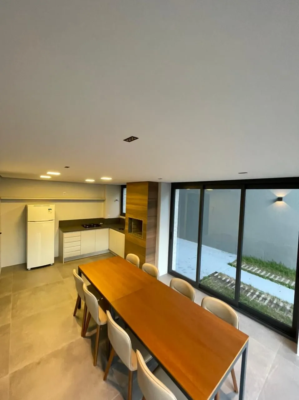 Imagem Apartamento com 109m², localizado no bairro Passo da Areia em Porto ALegre/RS.