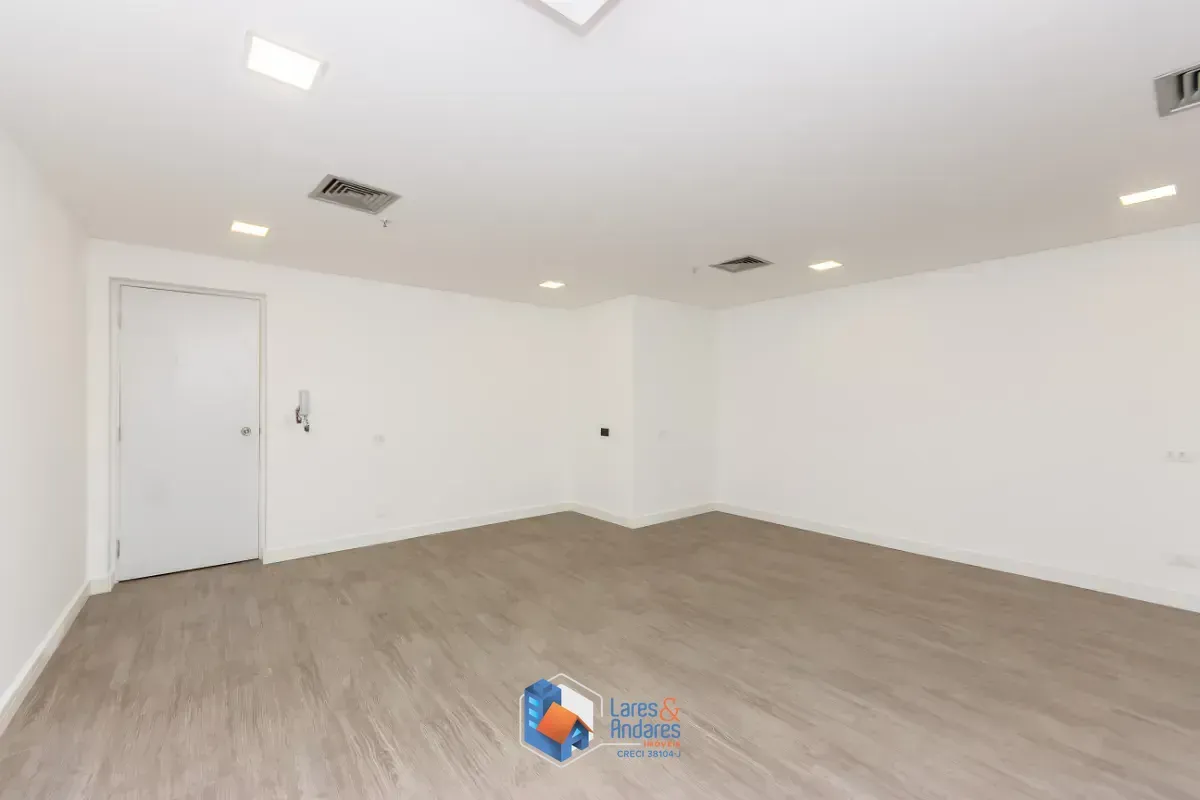 Imagem Conjunto comercial para venda em Santo Amaro, 70m²