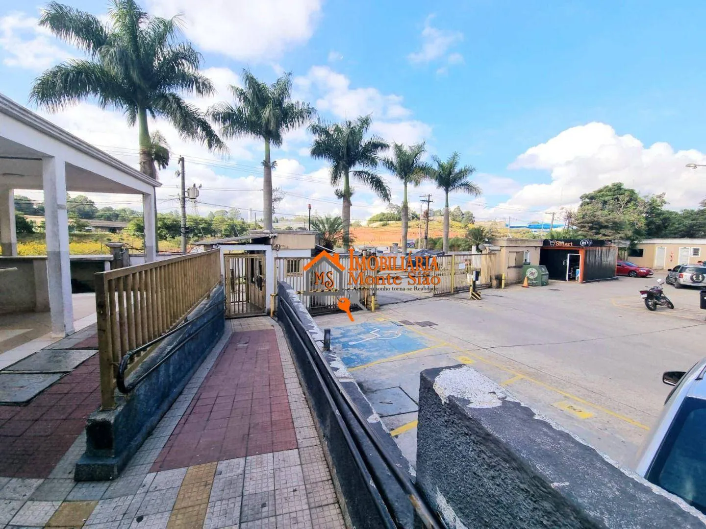 Imagem Apartamento com 2 dormitórios à venda, 44 m² por R$ 240.000,00 - Água Chata - Guarulhos/SP