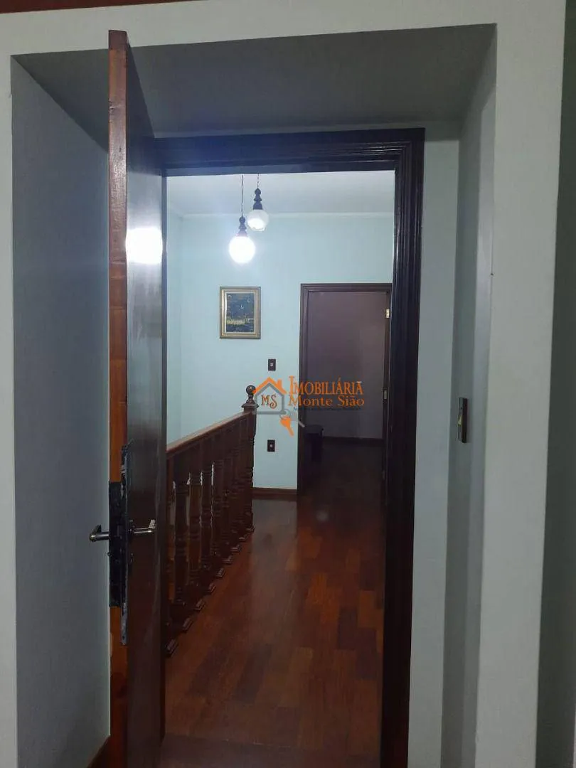 Imagem Sobrado com 3 dormitórios à venda por R$ 649.000,00 - Vila Carmela I - Guarulhos/SP