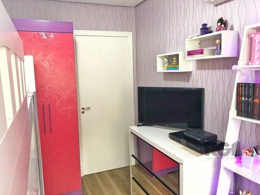Imagem Casa em condomínio 114m² - 3 dormitórios, 1 suíte e 2 vagas no bairro Sarandi