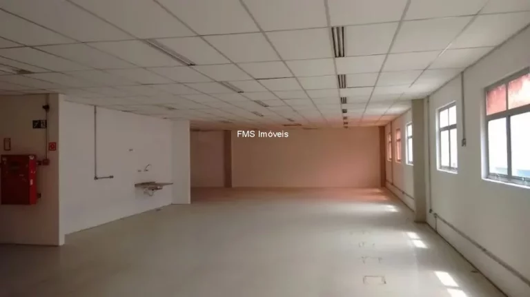 Imagem Galpão Comercial para Locação em Barueri-SP, Jardim Belval - 1.298m²