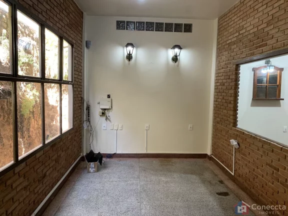 Imagem Ponto Comercial para Locação em Patos de Minas - 3 Salas, Ideal para Comércio