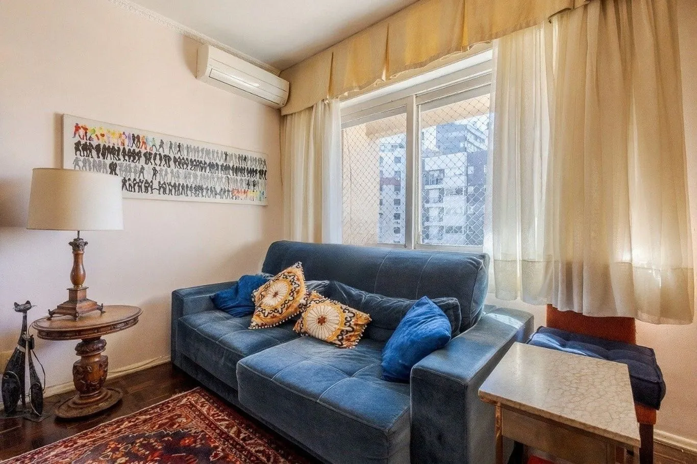 Imagem Vende-se apartamento com 3 quartos (1 suíte), 122 m² e 1 vaga - Petrópolis