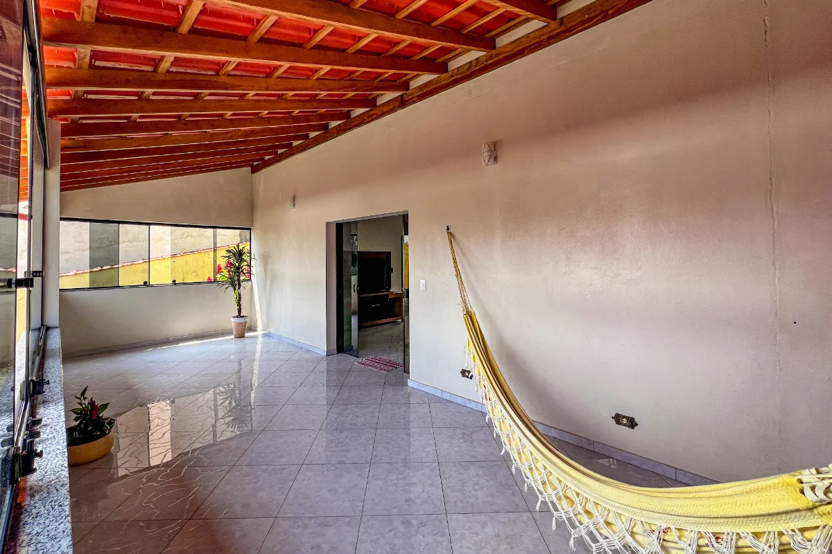 Imagem Casa para venda em Centro Alto com 4 quartos, sendo 1 suíte, 285m2