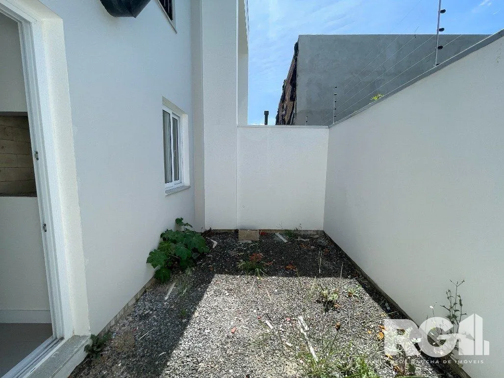 Imagem Casa em bairro planejado de Canoas com excelência em beleza e qualidade.
