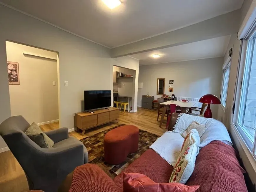 Imagem Apartamento com 83m², localizado no bairro Rio Branco em Porto ALegre/RS.