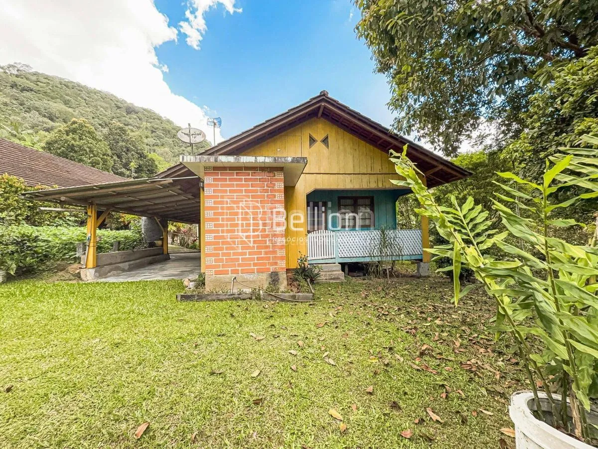 Foto do imóvel Sítio com casa em madeira de lei e riqueza em água em Rio dos Cedros