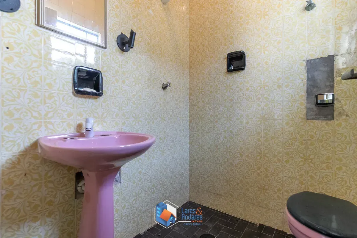 Imagem Sobrado para venda em Campo Belo com 3 quartos, sendo 1 suíte, 179m²