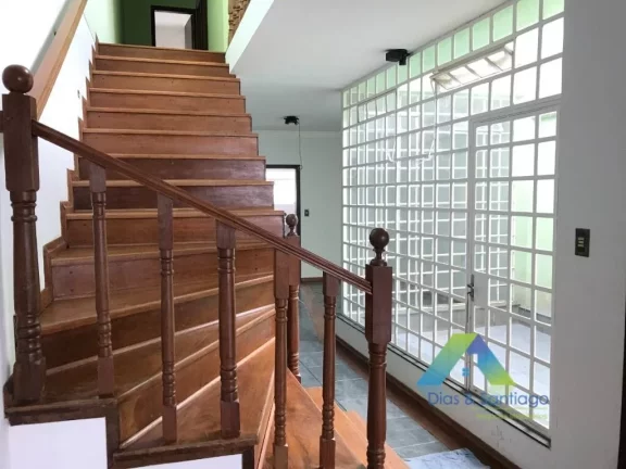 Imagem Campestre Sobrado 285 metros, 3 dormitórios, 1 suíte, área gourmet, com cozinha mineira, ótima localização e valor !!!