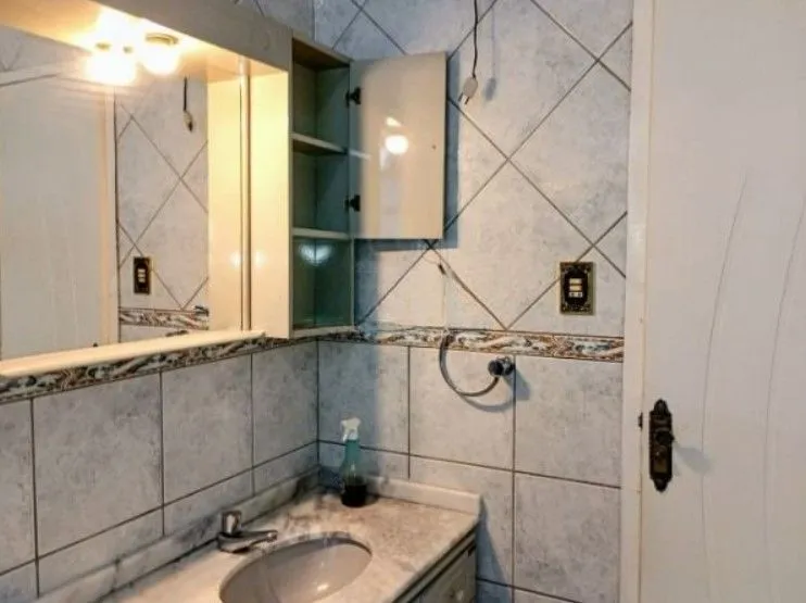 Imagem Apartamento 2 dormitórios desocupado à venda no bairro São João
