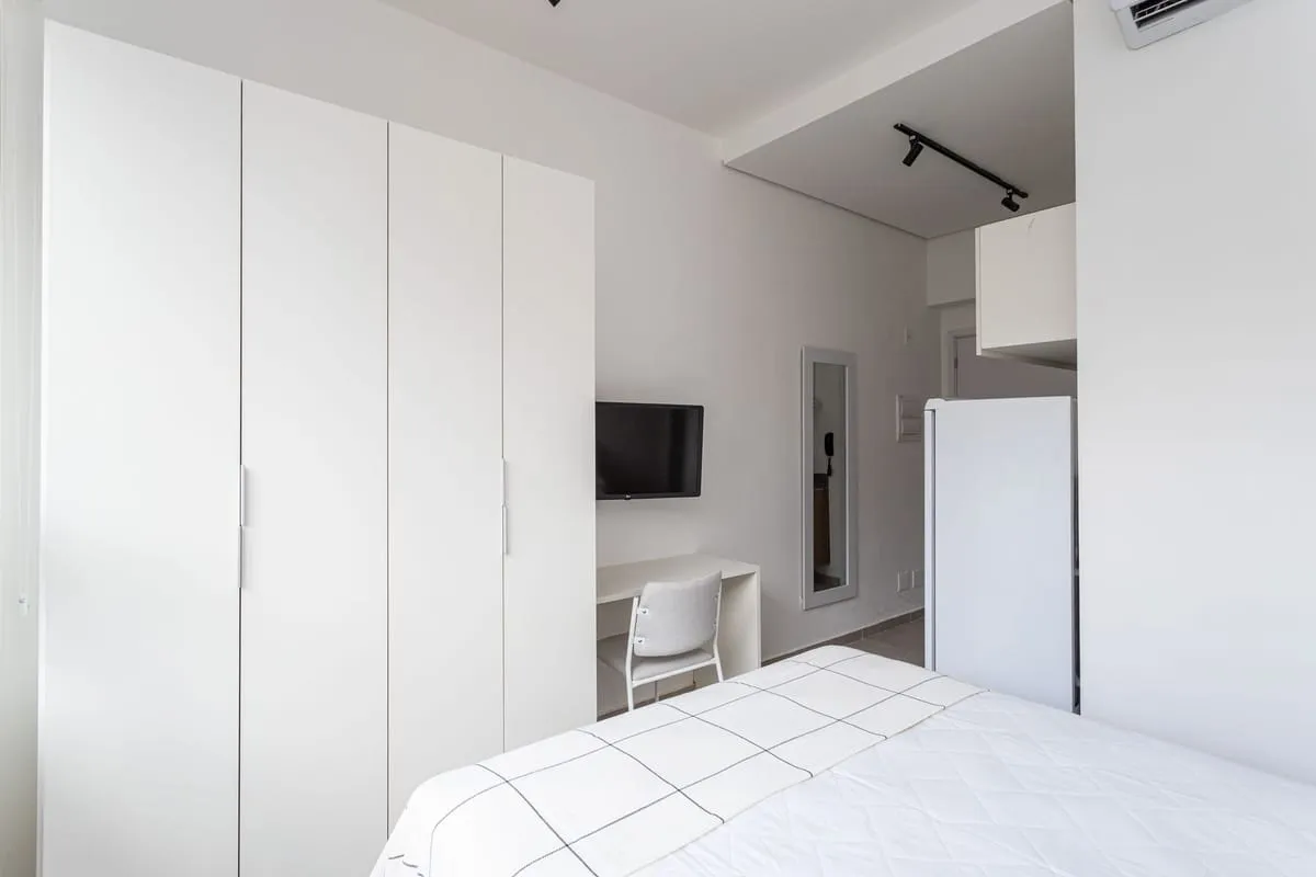 Imagem Apartamento com 1 Quarto para alugar, 18m² - Centro