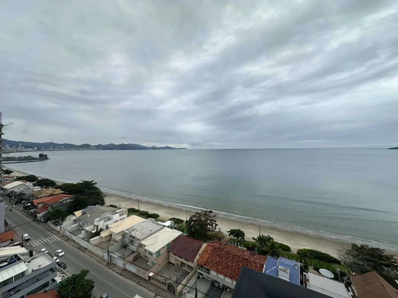 Imagem Apartamento com vista para o mar à venda com 122m2 por R$ 2.887.500,00