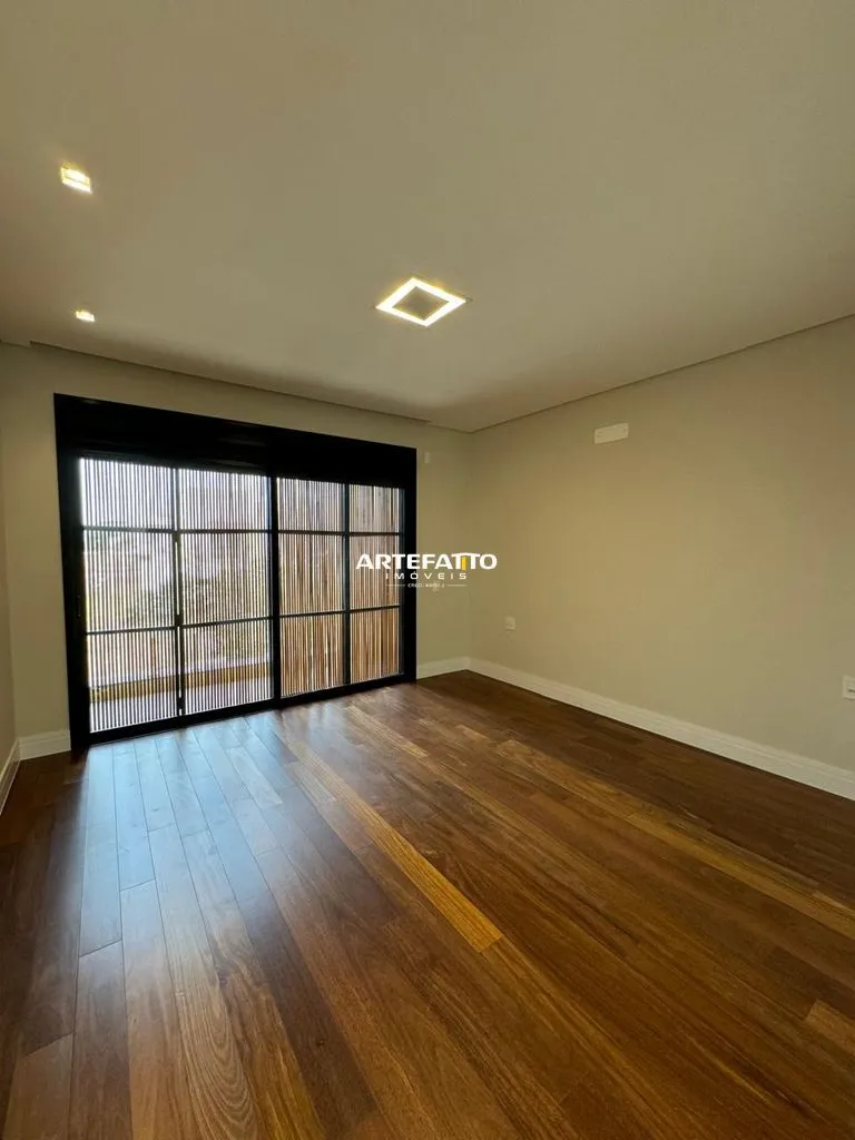 Imagem Casa de condomínio à venda, no Residencial Olivito, com 4 suítes.
