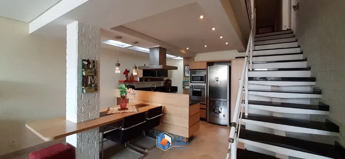 Imagem Sobrado para venda em Freguesia do Ó com 3 quartos, sendo 1 suíte, 366m²