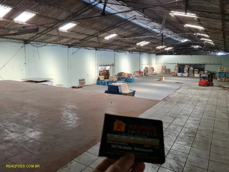 Imagem Galpão para Locação em NOVA IGUAÇU, POSTO TREZE, 2 banheiros