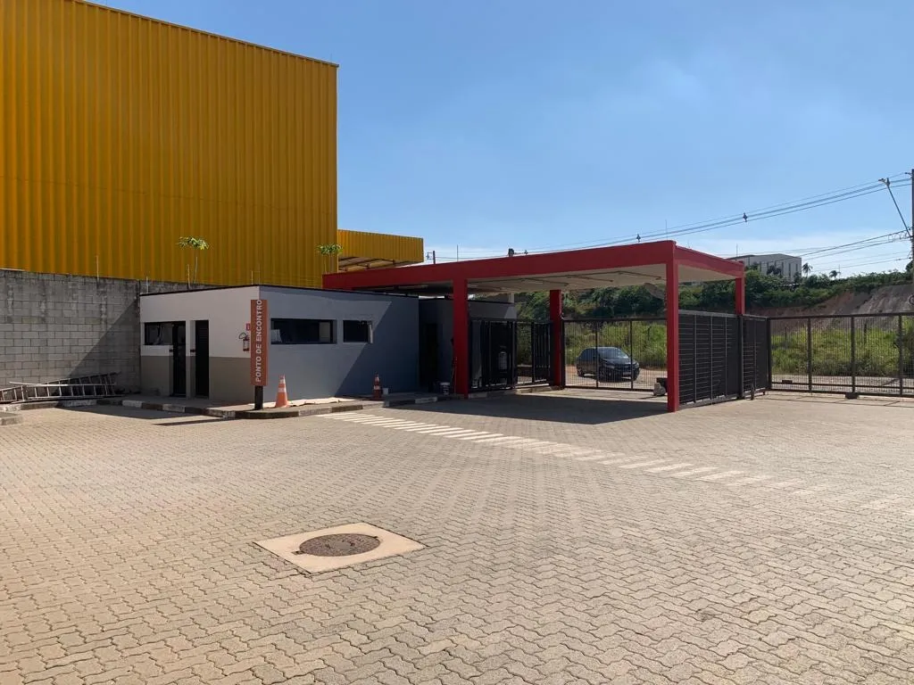 Imagem Galpão comercial para locação com 14 vagas de garagem e 1.385m² de área.