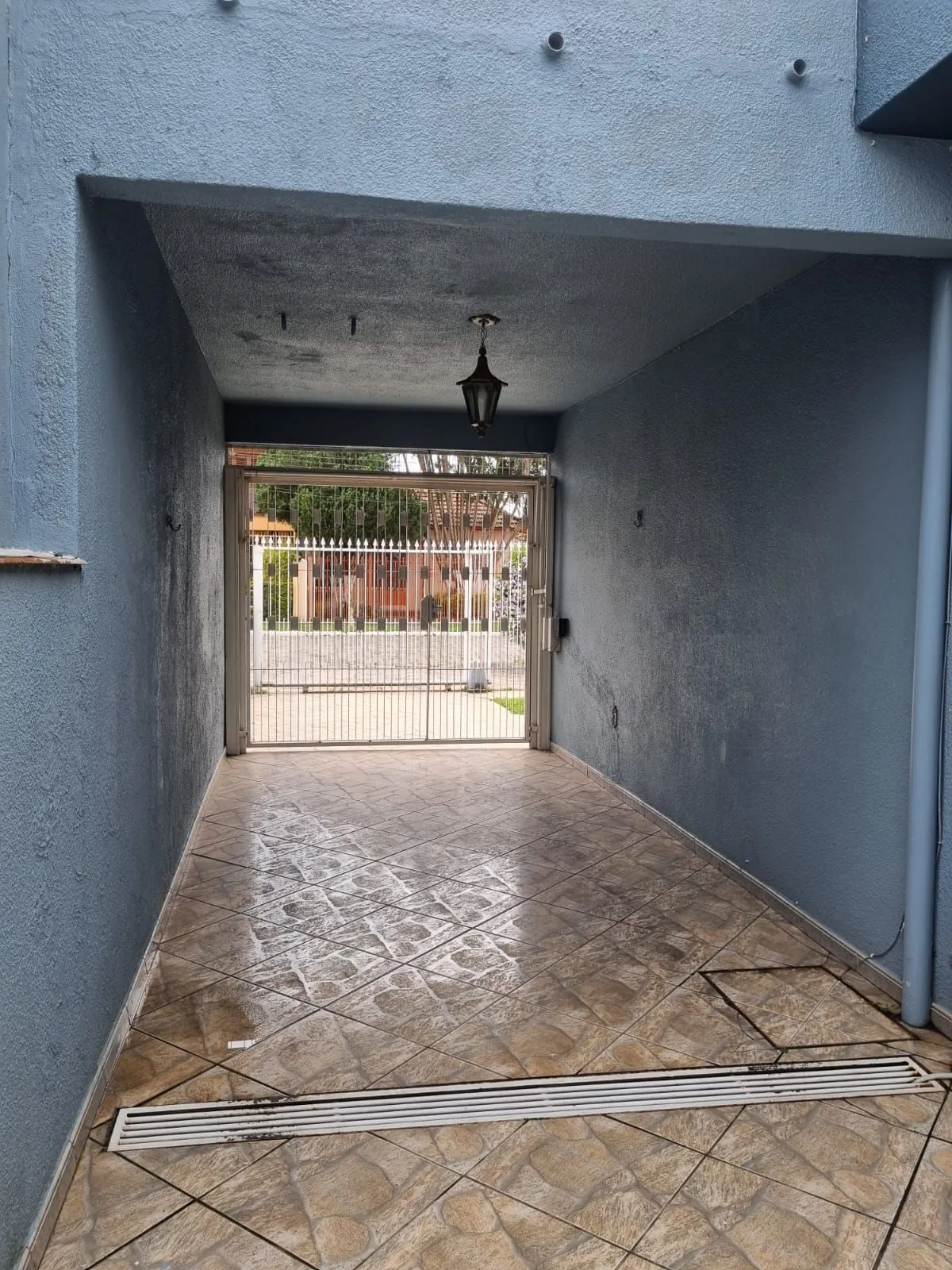 Imagem Casa com 3 Dormitórios, 1 Suíte, Área Gourmet e Estrutura para 2º Piso - Bairro Residencial, Próximo ao Centro de Alvorada.
