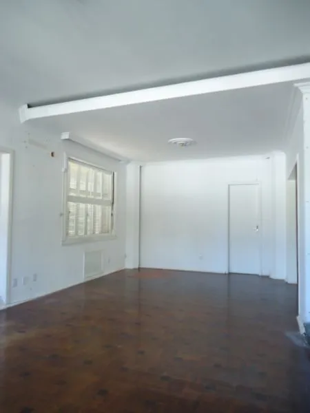 Imagem Casa para Venda - 510m², 6 dormitórios, sendo 1 suites, 3 vagas - São João
