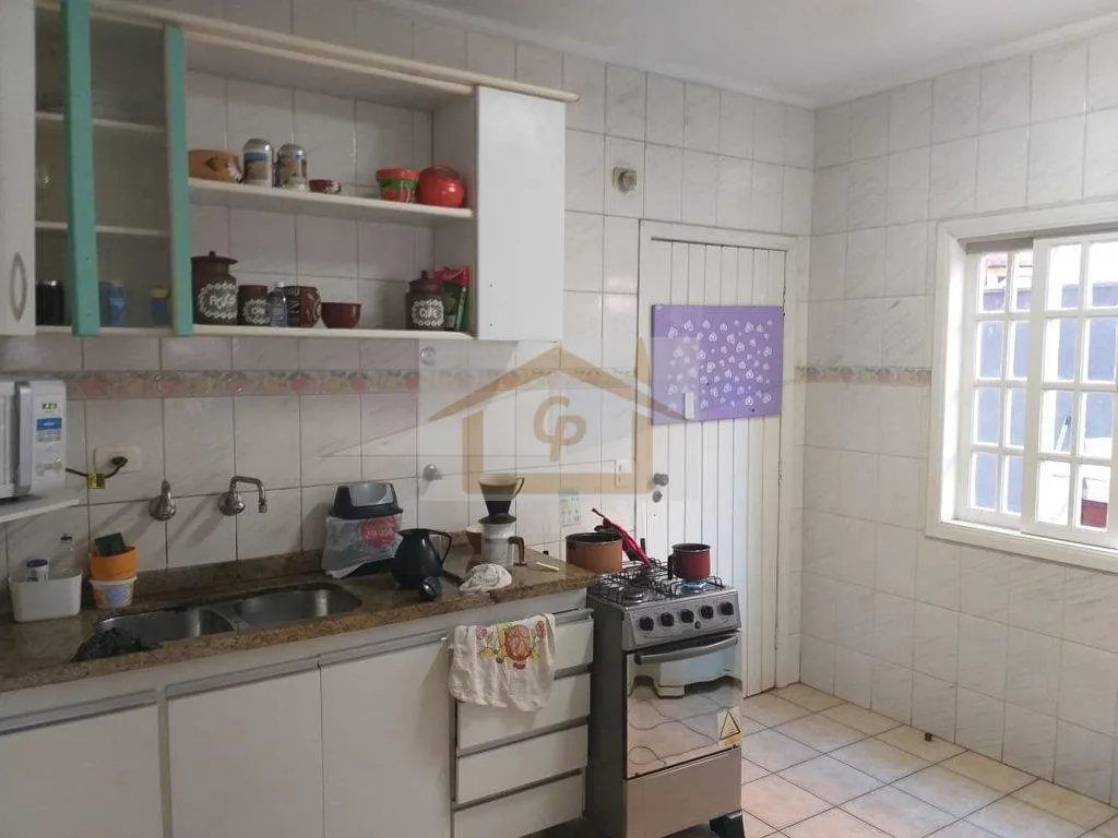 Imagem Bem agradável - Casa térrea com 3 suítes, 4 vagas *Residencial com excelente área de lazer