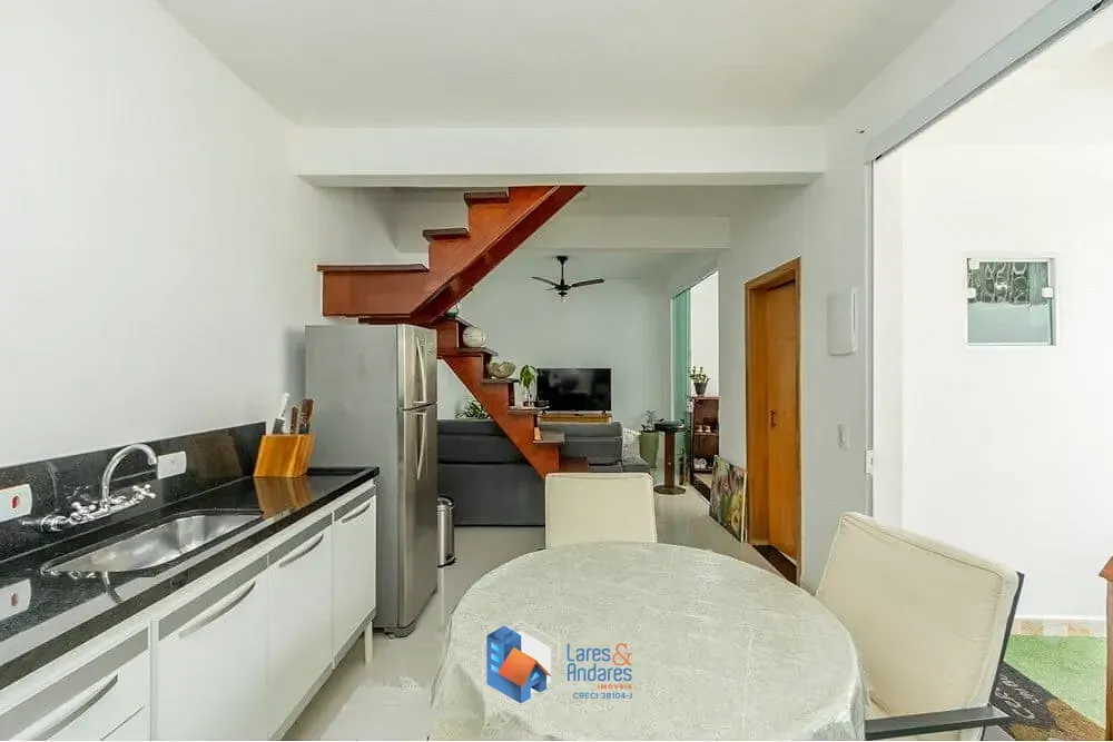 Imagem Casa à venda 3 Quartos 1 Suite 3 Vagas 247M² Guarapiranga São Paulo - SP