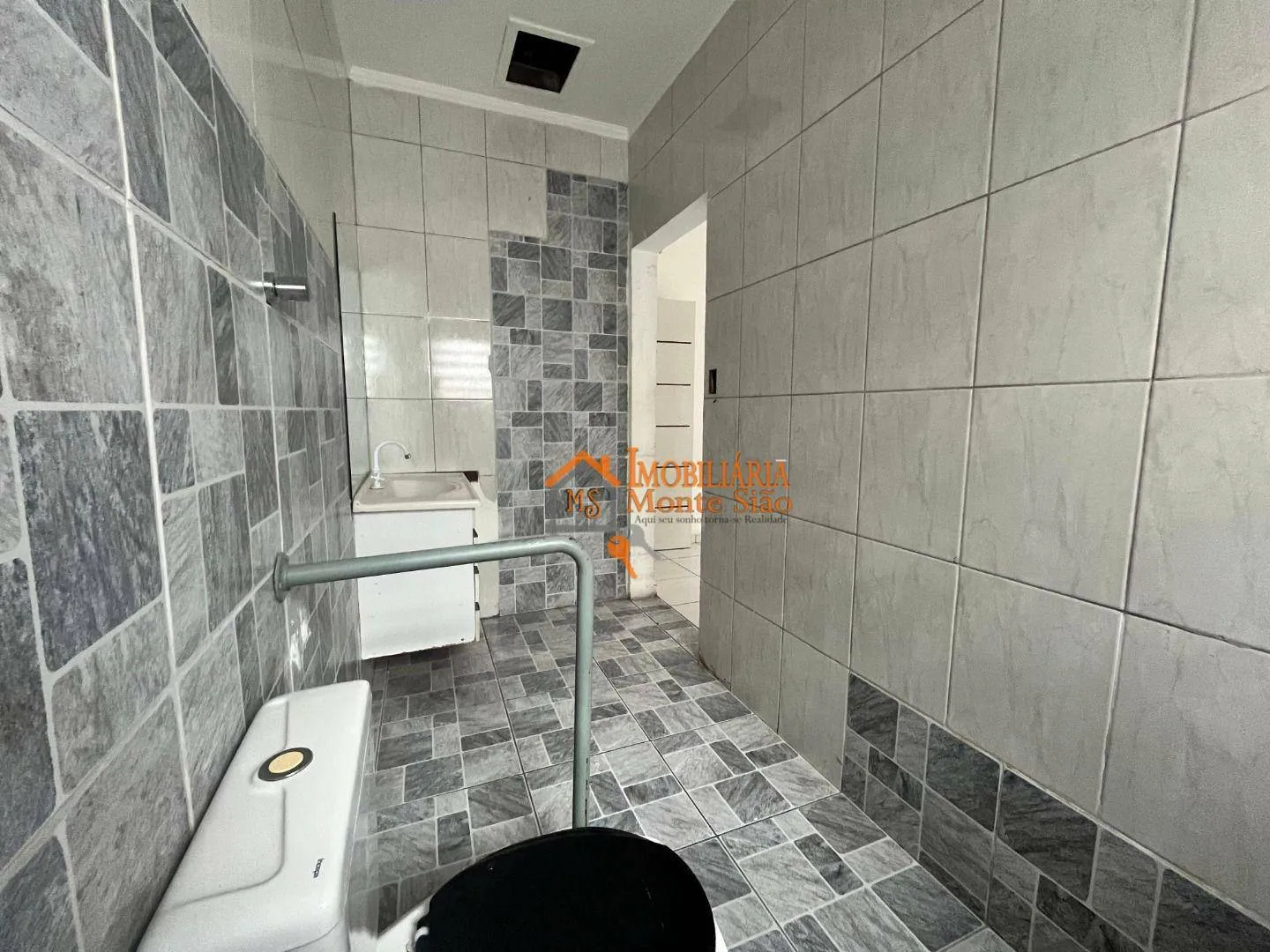 Imagem Casa com 5 dormitórios à venda, 180 m² por R$ 1.000.000,00 - Vila Rosália - Guarulhos/SP