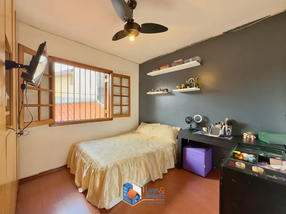 Imagem Sobrado para venda em Vila Marari com 3 quartos, sendo 3 suítes, 157m²