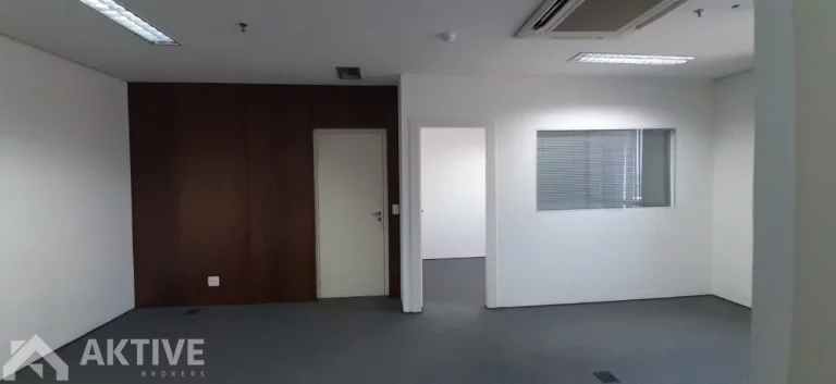 Imagem Sala Comercial em Alphaville - Barueri, SP