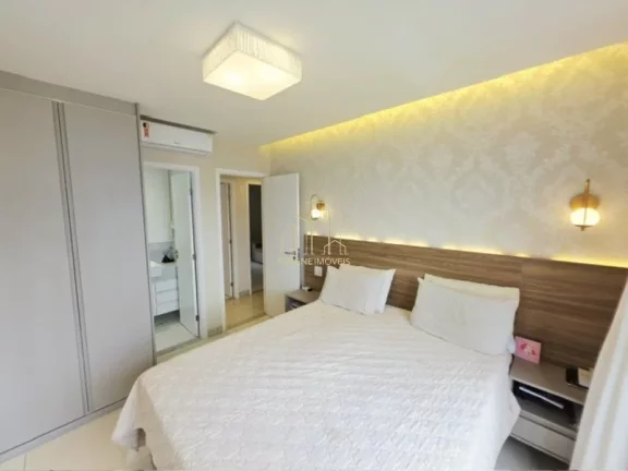 Imagem Amplo apartamento decorado com quatro quartos varanda a venda no cidade jardim
