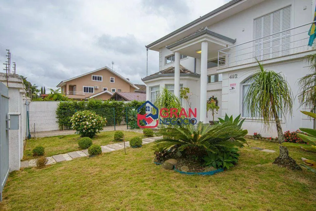 Imagem Casa de Alto Padrão à Venda - Santa Felicidade - Curitiba