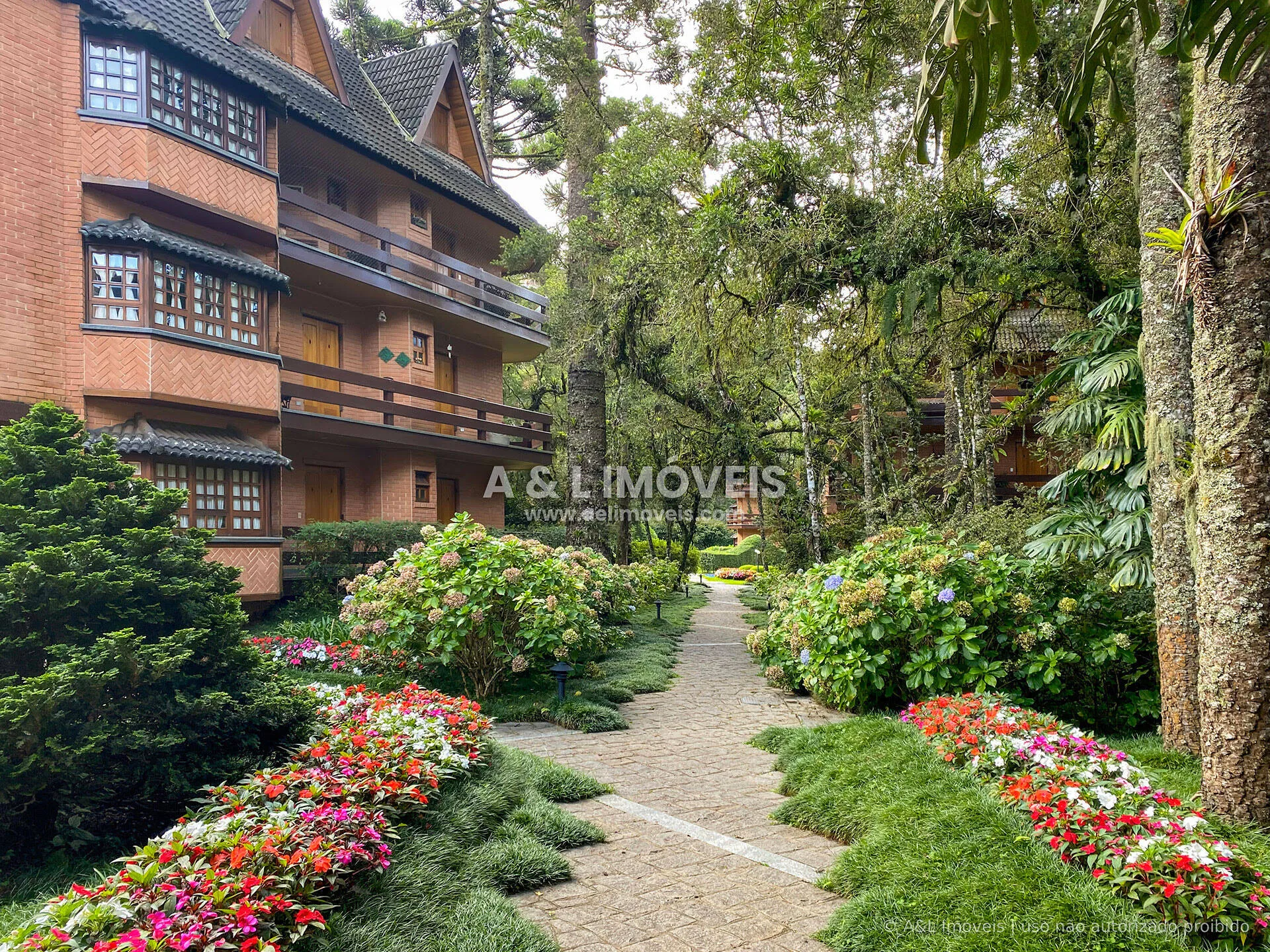 Imagem Apartamento no Capivari | 153,54 m² | Lareira | Campos do Jordão