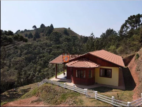 Imagem Chácara com 3 dormitórios à venda, 2350 m² por R$ 650.000,00 - Descansópolis - Campos do Jordão/SP