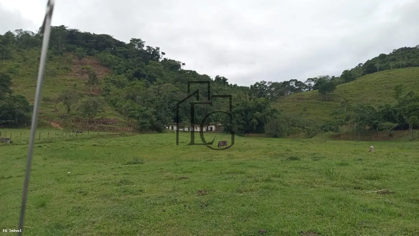 Imagem Sítio / Chácara para Venda em Silva Jardim, 3 dormitórios, 2 banheiros, 4 vagas