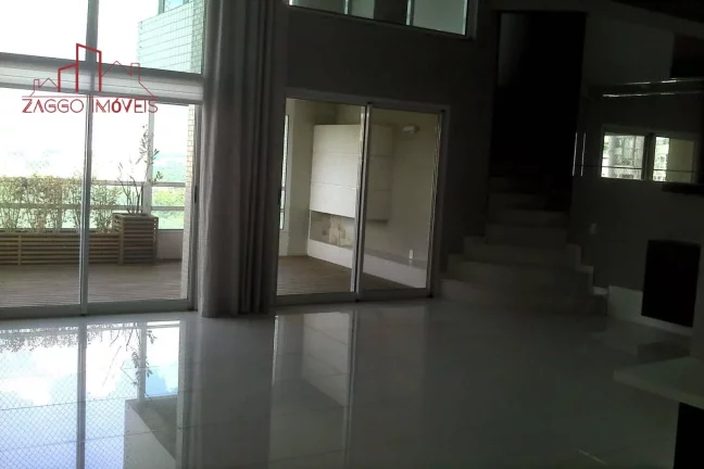 Imagem Lindo apartamento no Villaggio Panamby - 4 dorms - 260m² - 4Vagas