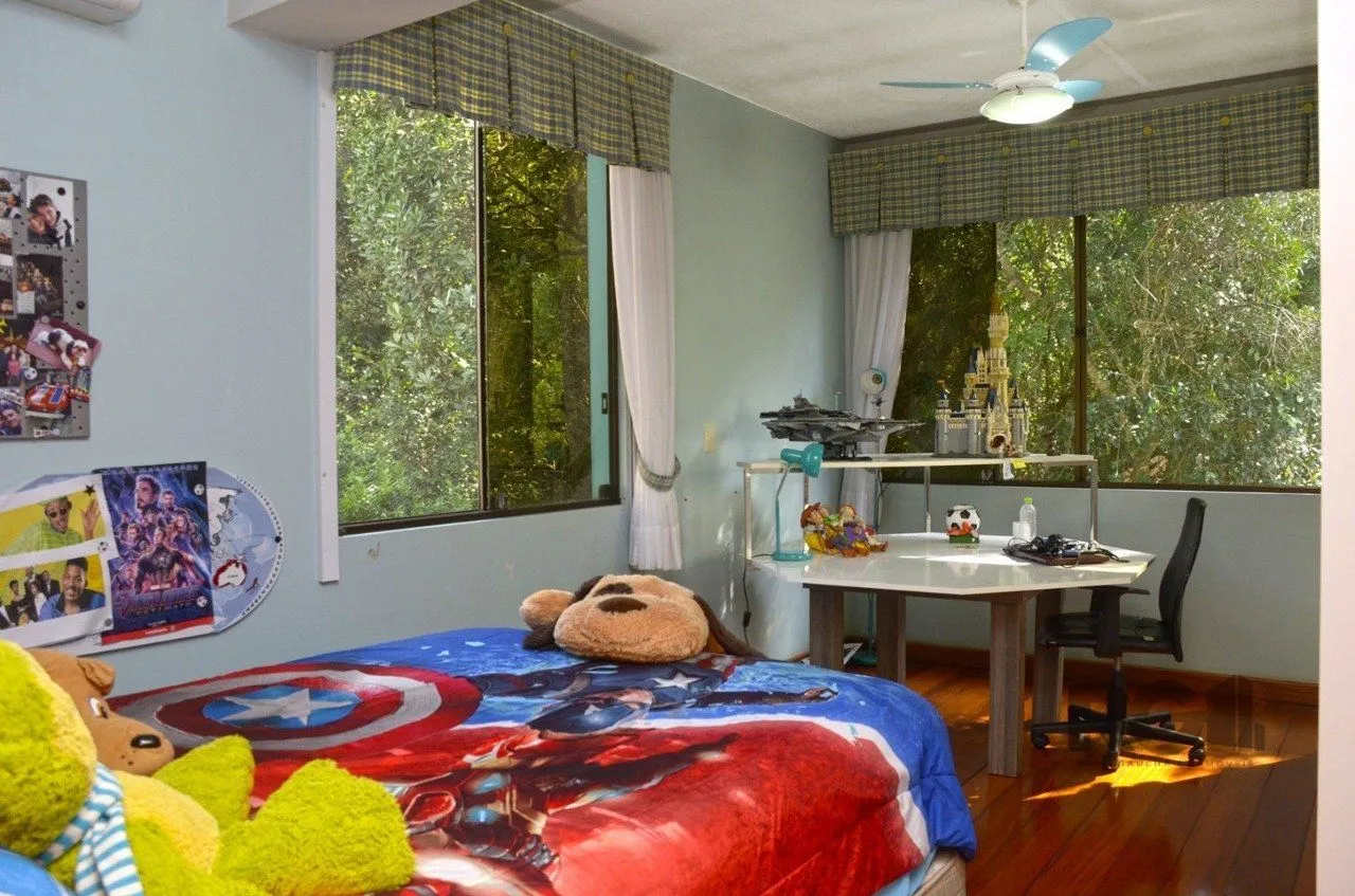 Imagem Casa de Condomínio em Elsa