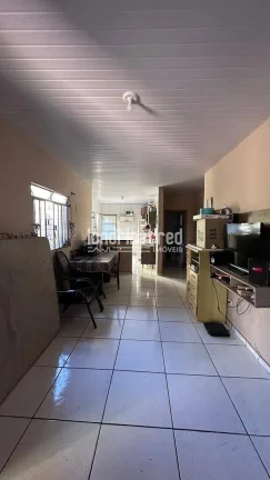 Imagem Casa à Venda no Jardim Carlota em Londrina com 247m² de Área Útil, 3 Quartos sendo 1 Suíte, Edícula Completa e 2 Vagas de Garagem