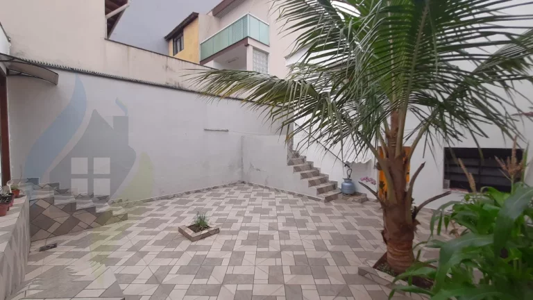 Imagem Casa de 2 dormitórios sendo 1 suíte, 3 banheiros, 3 vagas, com 240m² no Rudge Ramos, São Bernardo do Campo