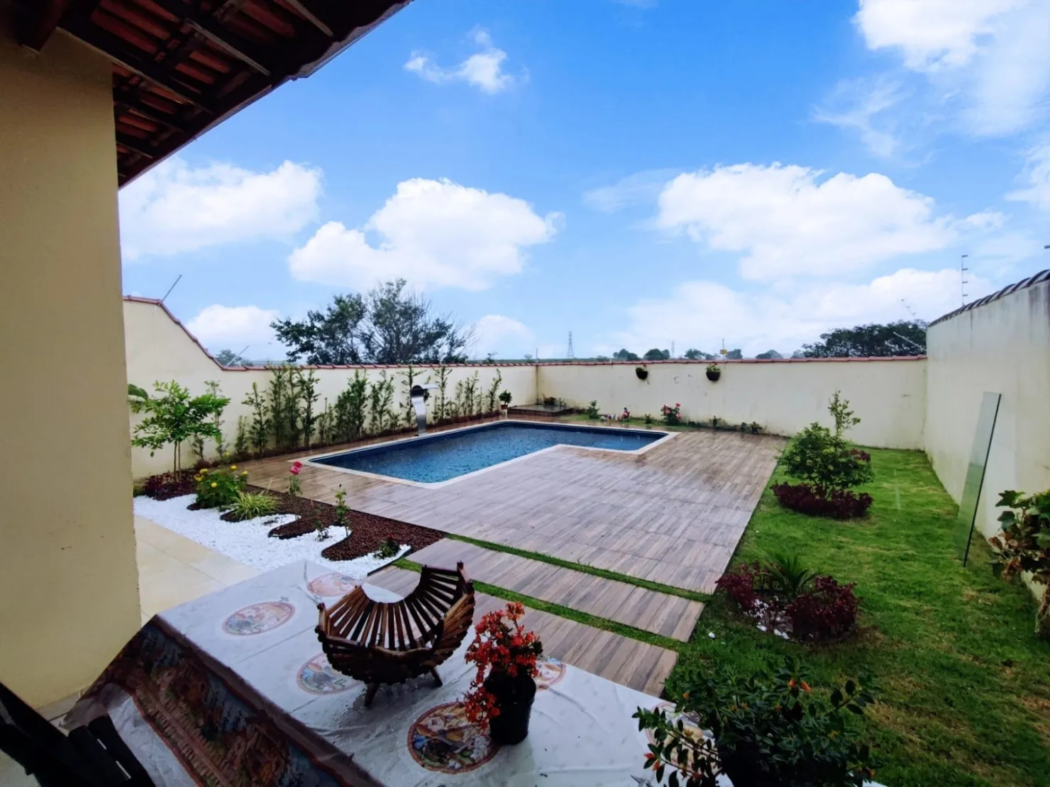 Imagem Casa à venda 3 Quartos, 1 Suite, 2 Vagas, 322M², Residencial e Comercial Cidade Jardim, Pindamonhangaba - SP
