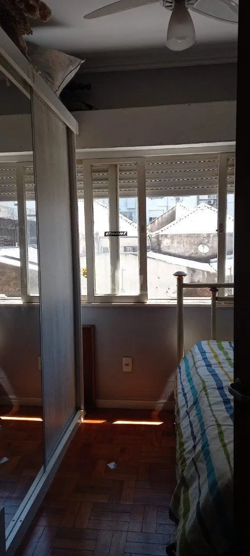 Imagem Apartamento para Venda - 150m², 3 dormitórios, 1 vaga - Bom Fim